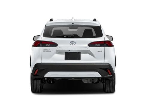 Used 2022 Toyota Corolla Cross XLE AWD/4WD image 5