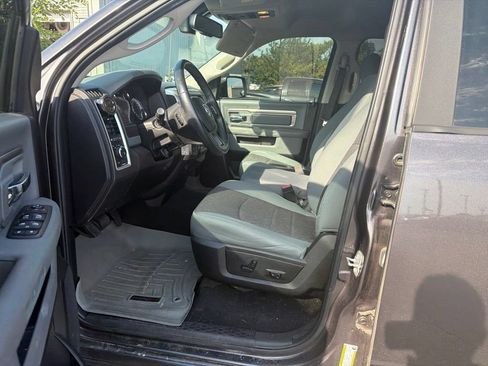 Used 2019 RAM 1500 Big Horn AWD/4WD image 10