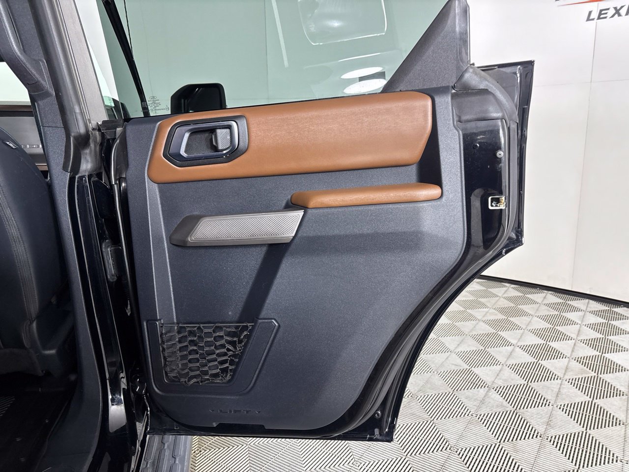 Used 2021 Ford Bronco Outer Banks AWD/4WD image 27