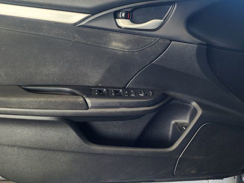 Used 2018 Honda Civic EX image 14