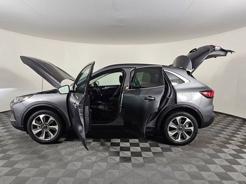 Used 2024 Ford Escape Platinum image 16