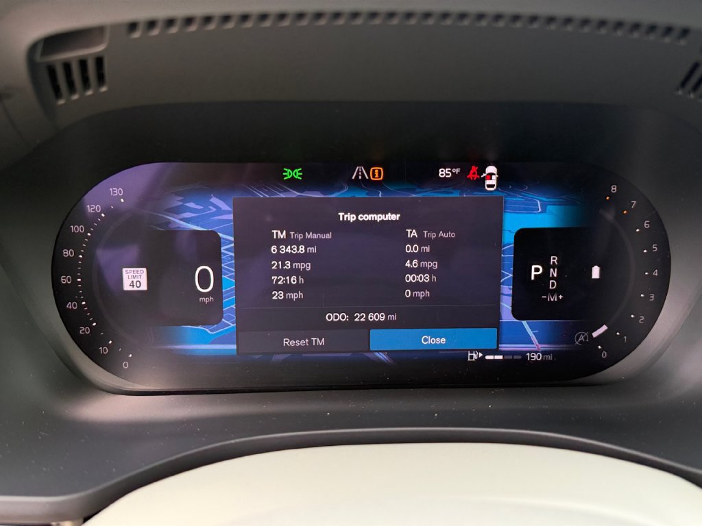 Certified 2024 Volvo XC60 B5 Plus w/ Climate Package AWD/4WD image 26