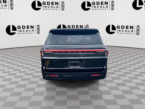 Certified 2025 Lincoln Navigator Reserve AWD/4WD image 7