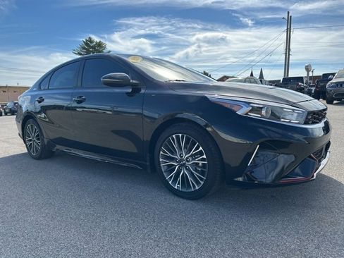 Used 2023 Kia Forte GT-Line w/ GT-Line Premium Package image 3