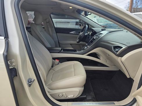 Used 2018 Lincoln MKZ Select w/ Select Plus Package image 17