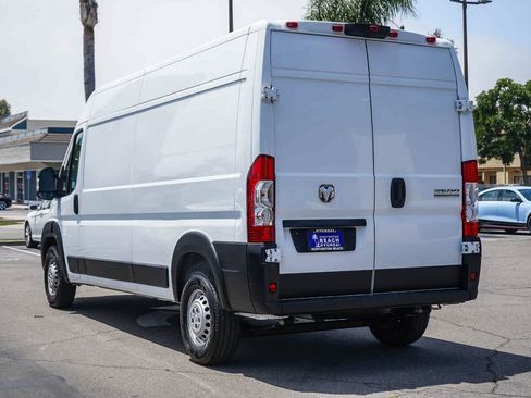 Used 2025 RAM ProMaster 2500 w/ Convenience Group FWD image 6