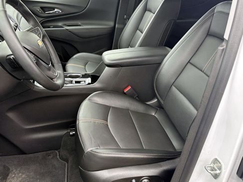 Used 2023 Chevrolet Equinox Premier image 16