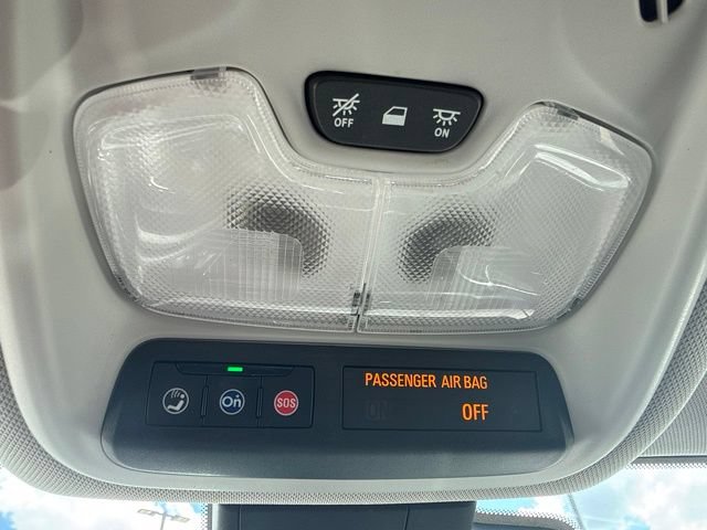Used 2023 Chevrolet Bolt EUV LT w/ Comfort Package FWD image 18
