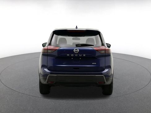 Used 2025 Nissan Rogue SV FWD image 8