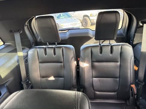 Used 2016 Ford Explorer XLT w/ Equipment Group 202A image 15