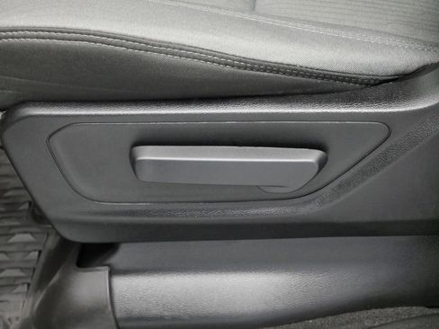 Certified 2022 RAM 1500 Big Horn image 4