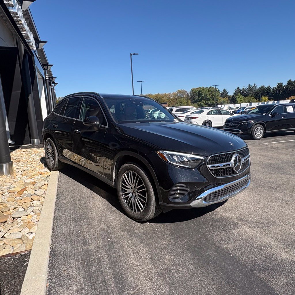 Certified 2026 Mercedes-Benz GLC 300 4MATIC image 4