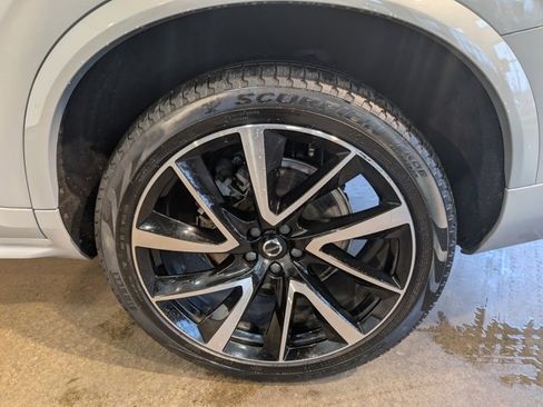 Used 2024 Volvo XC90 B6 Plus w/ Protection Package Premier image 9