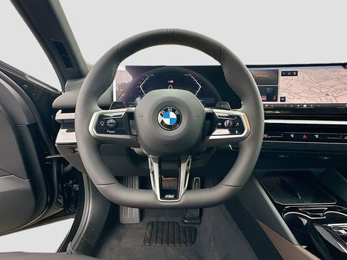 Used 2026 BMW 530i xDrive w/ M Sport Package AWD/4WD image 11