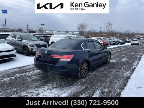 Used 2011 Honda Accord EX-L image 5