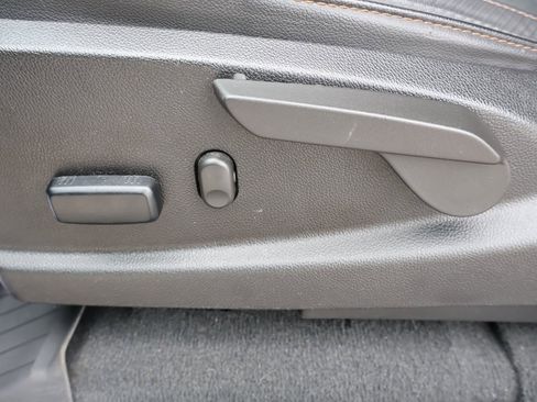 Used 2022 GMC Canyon AT4 image 14