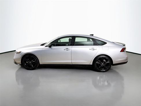 Used 2025 Honda Accord Sport image 8