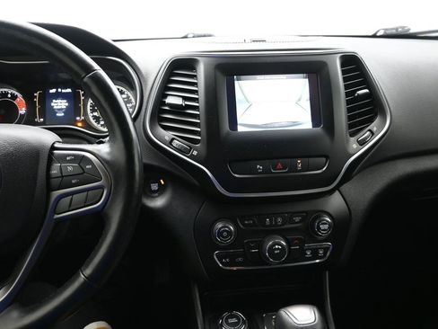 Used 2021 Jeep Cherokee Latitude Lux AWD/4WD image 17