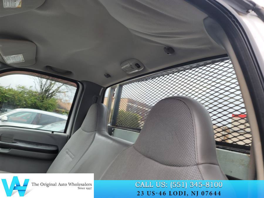 Used 2005 Ford F350 XL AWD/4WD image 9