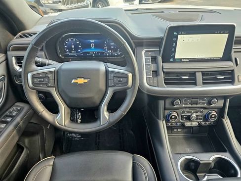 Used 2023 Chevrolet Tahoe Premier AWD/4WD image 32