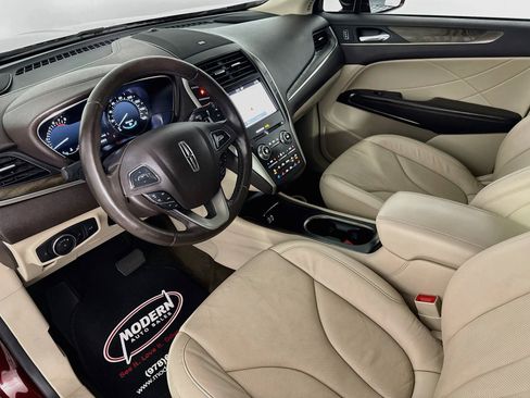 Used 2019 Lincoln MKC Reserve w/ MKC Climate Package AWD/4WD image 8