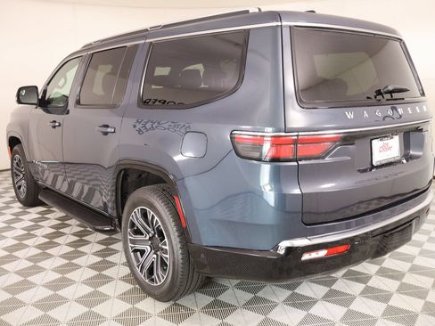 Used 2024 Jeep Wagoneer 4WD w/ Premium Group I image 26