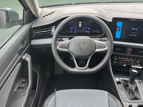 New 2026 Volkswagen Jetta SE FWD image 17