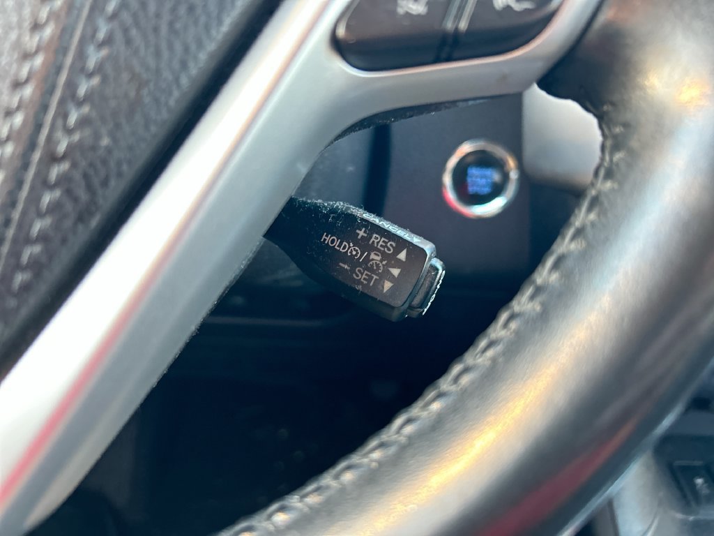 Used 2019 Toyota Highlander XLE FWD image 18
