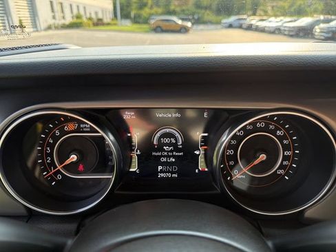 Used 2023 Jeep Wrangler Unlimited Sport w/ Sun And Sound Package AWD/4WD image 19