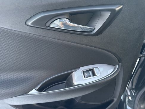 Used 2017 Chevrolet Malibu LS image 23