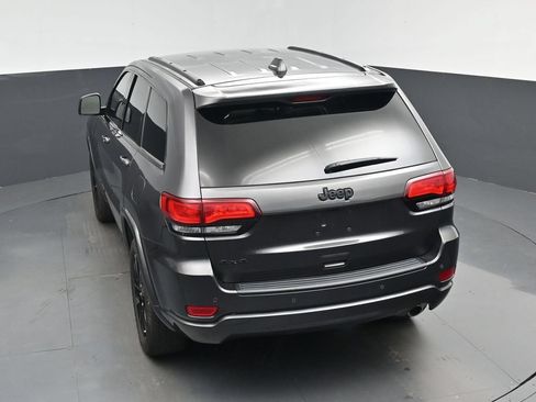 Used 2021 Jeep Grand Cherokee Laredo X AWD/4WD image 23