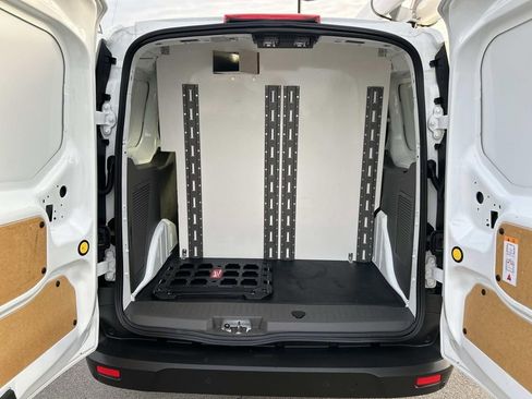Used 2022 Ford Transit Connect XL image 15