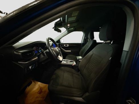 Used 2021 Ford Explorer XLT image 21