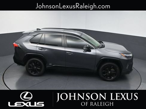 Used 2022 Toyota RAV4 XSE AWD/4WD image 28