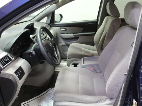 Used 2014 Honda Odyssey EX image 18