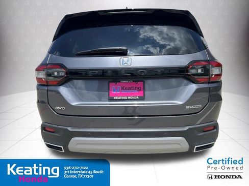Used 2023 Honda Pilot Touring image 9
