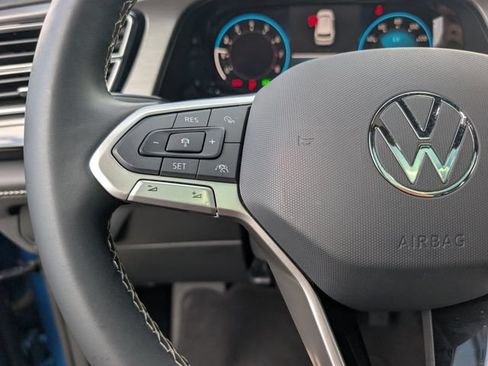 Used 2024 Volkswagen Atlas Cross Sport SE FWD image 13