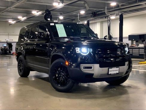 Used 2023 Land Rover Defender 130 S image 7