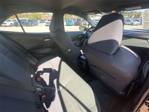 Used 2021 Toyota Corolla SE w/ SE Preferred Package image 23