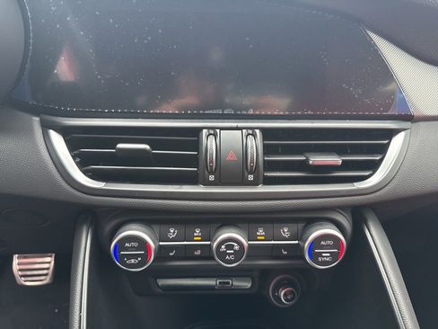 New 2026 Alfa Romeo Giulia AWD image 16