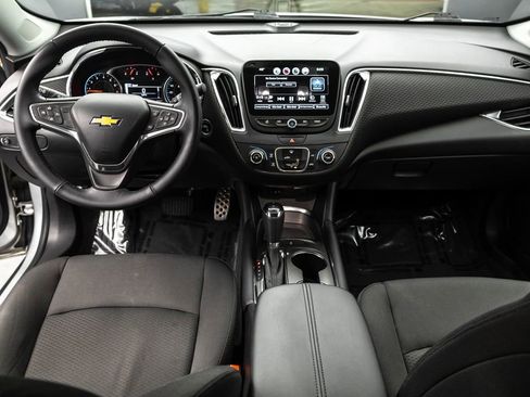 Used 2016 Chevrolet Malibu LT image 22