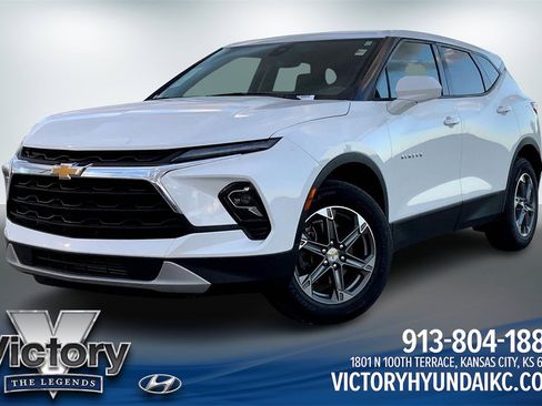 Used 2023 Chevrolet Blazer LT image 1