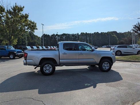 Used 2023 Toyota Tacoma SR5 image 4