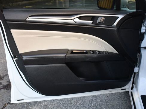 Used 2015 Ford Fusion Titanium image 15