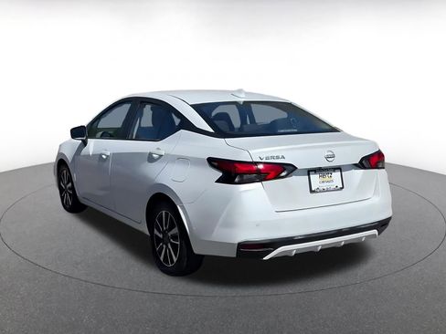 Used 2025 Nissan Versa SV image 10