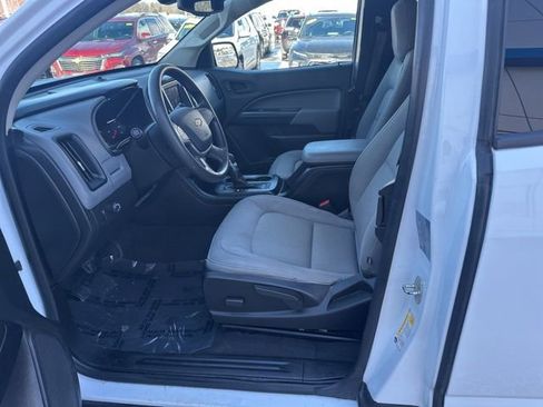 Used 2022 Chevrolet Colorado W/T w/ WT Convenience Package image 11