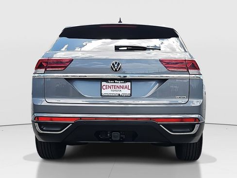 Used 2022 Volkswagen Atlas Cross Sport SE w/ Black Wheel Package AWD/4WD image 6