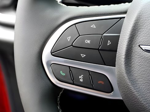 New 2026 Chrysler Pacifica Select FWD image 16