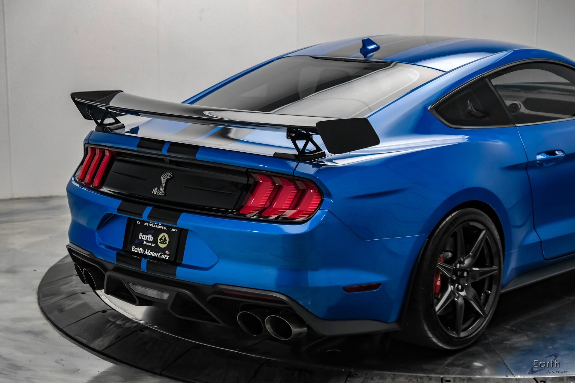Used 2021 Ford Mustang Shelby GT500 w/ Carbon Fiber Track Pack RWD image 22