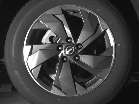 Used 2025 Nissan Rogue SV FWD image 15
